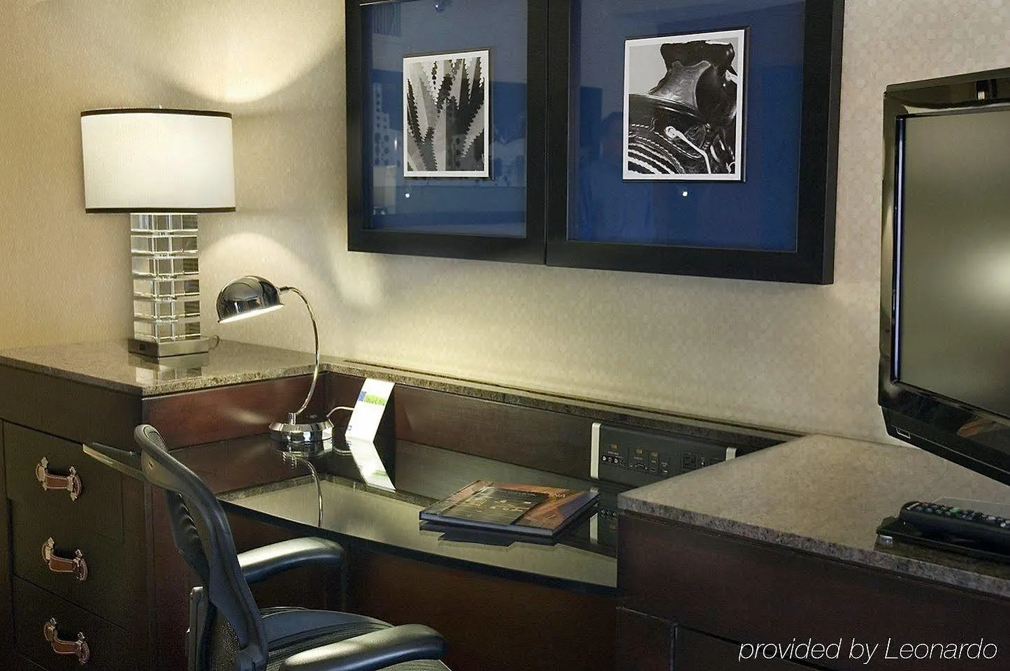 Renaissance Phoenix Downtown Hotel